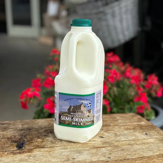 Craig's Farm Dairy Semi-Skimmed Milk 1 Litre